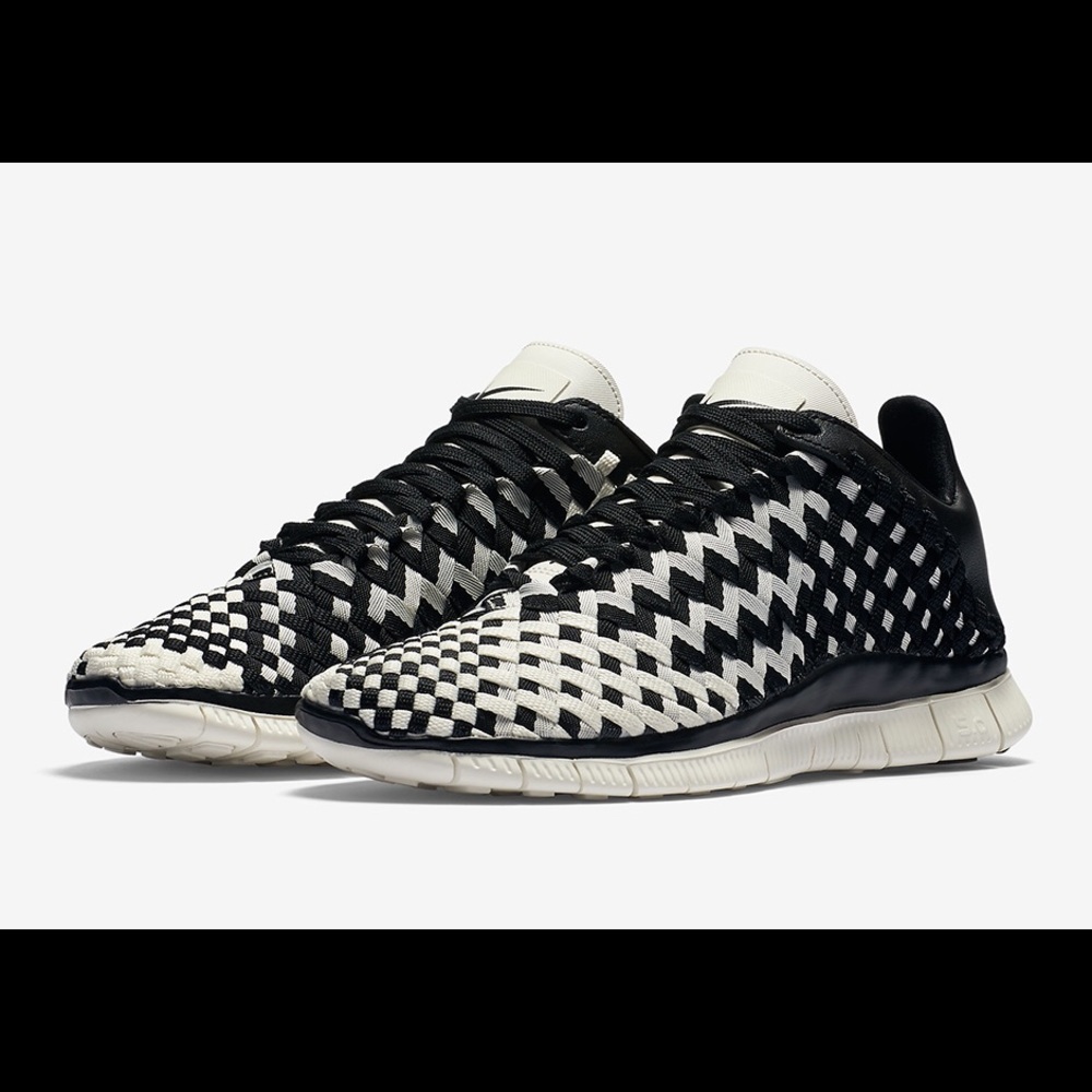 Womens Nike Free Inneva Woven Black Sail Sneakers